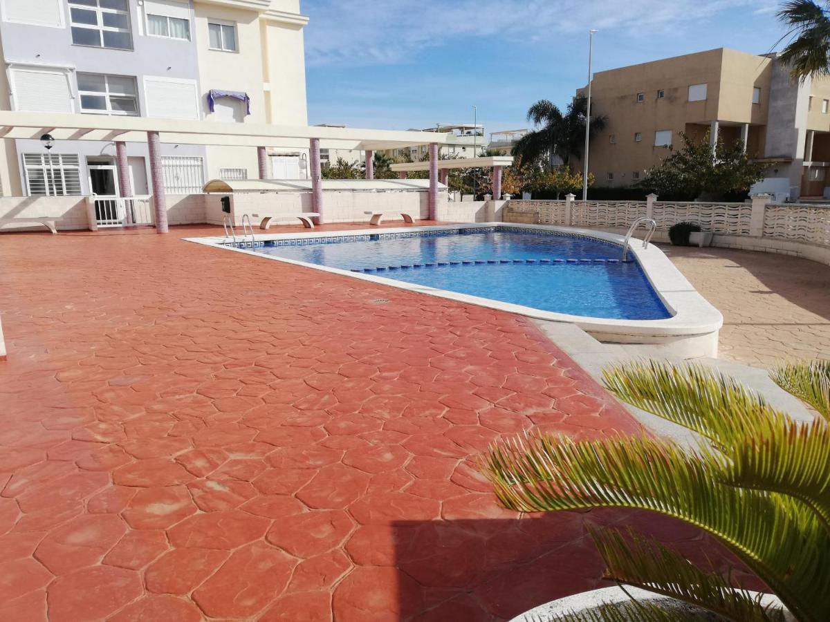 Mediterranea Solo Familias Serviplaya Playa De Xeraco Eksteriør billede